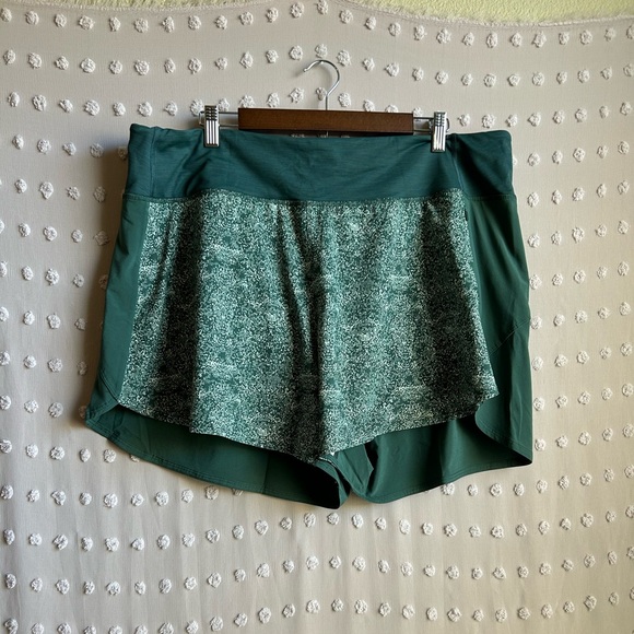 NWT Outdoor Voices Hudson 4” Short Sz XXXL Pebbled Evergreen - Picture 1 of 6